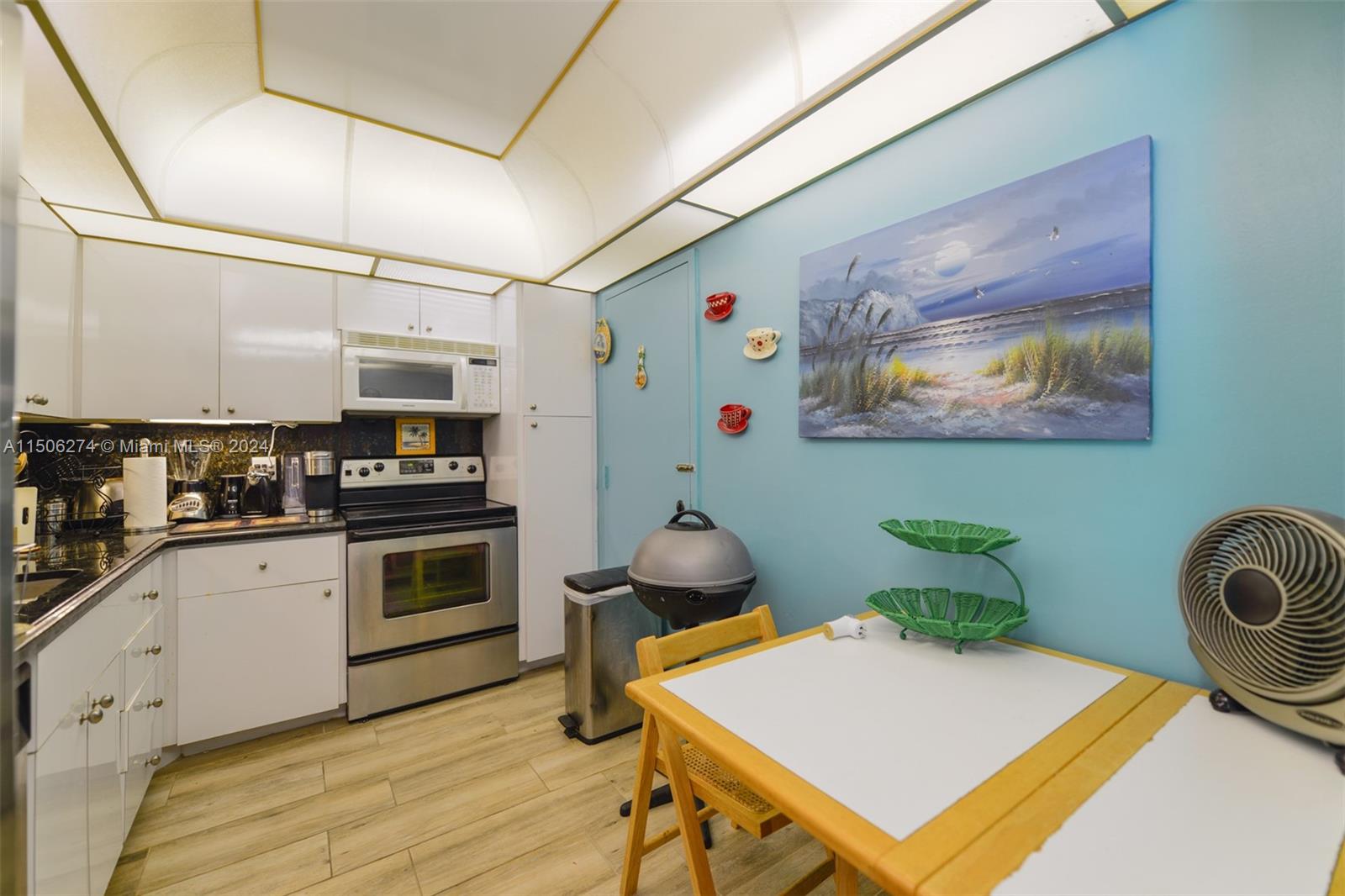 1965 S Ocean Dr 5E, Hallandale Beach, Florida 33009, 1 Bedroom Bedrooms, ,1 BathroomBathrooms,Residentiallease,For Rent,1965 S Ocean Dr 5E,A11506274