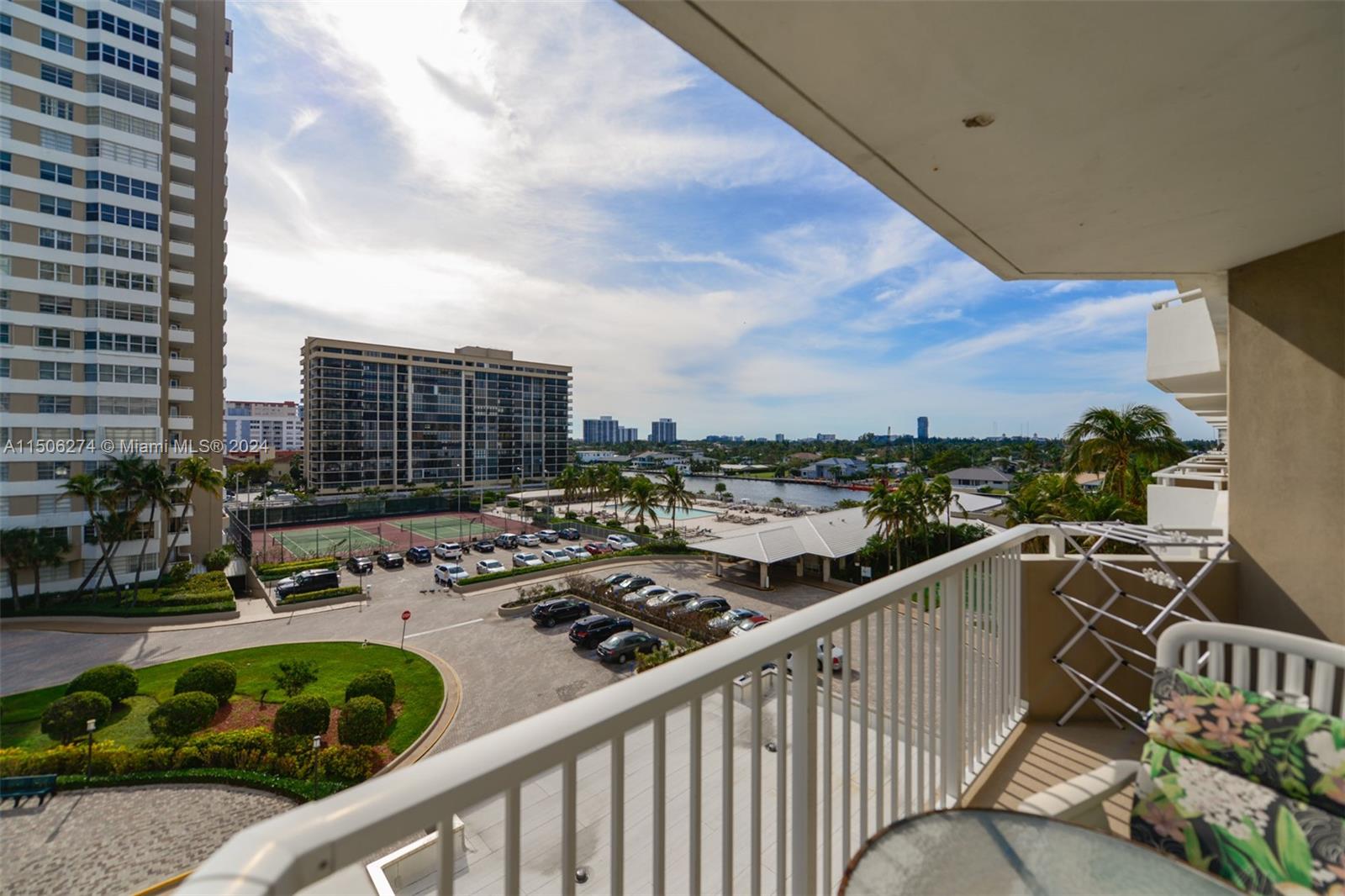 1965 S Ocean Dr 5E, Hallandale Beach, Florida 33009, 1 Bedroom Bedrooms, ,1 BathroomBathrooms,Residentiallease,For Rent,1965 S Ocean Dr 5E,A11506274