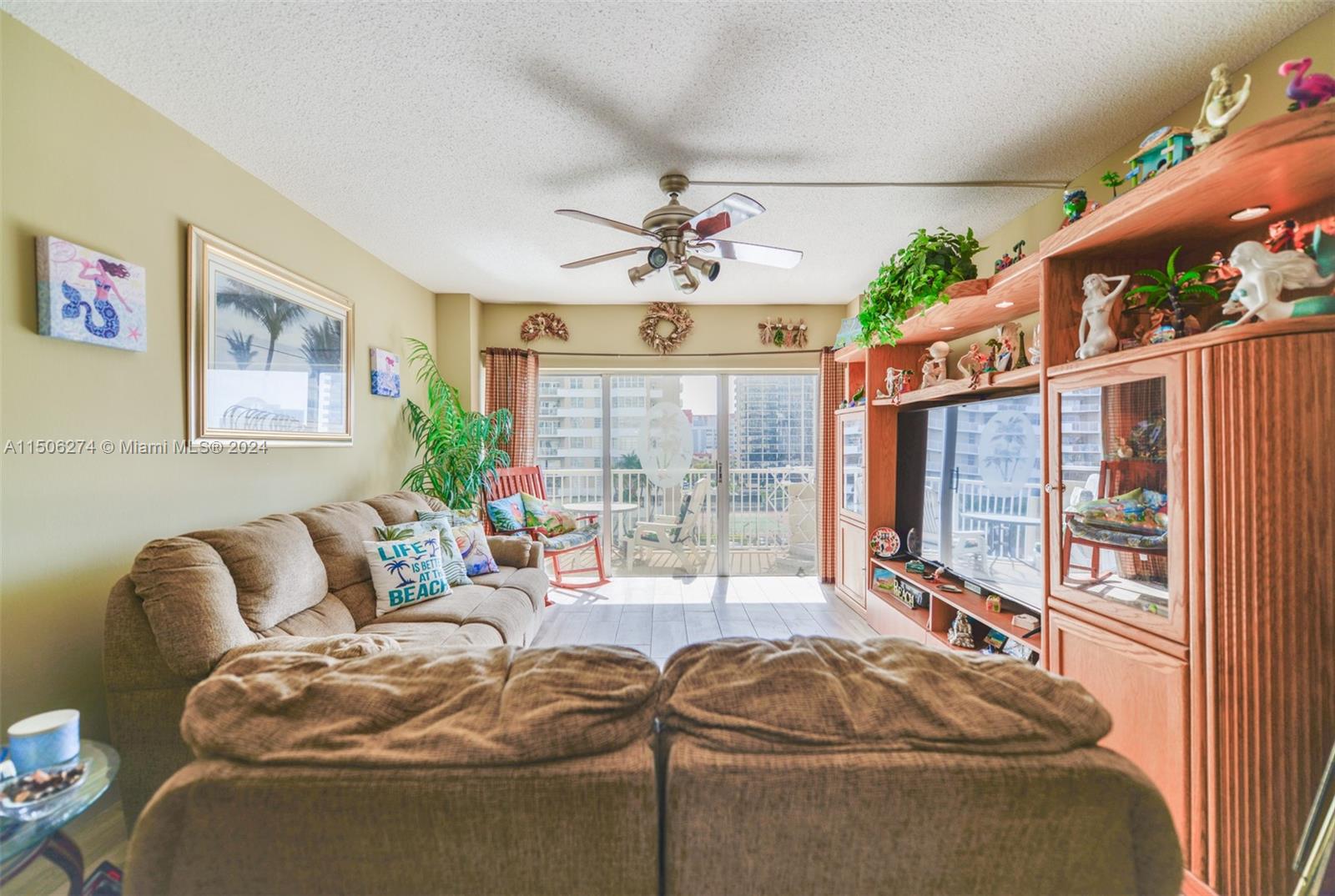 1965 S Ocean Dr 5E, Hallandale Beach, Florida 33009, 1 Bedroom Bedrooms, ,1 BathroomBathrooms,Residentiallease,For Rent,1965 S Ocean Dr 5E,A11506274