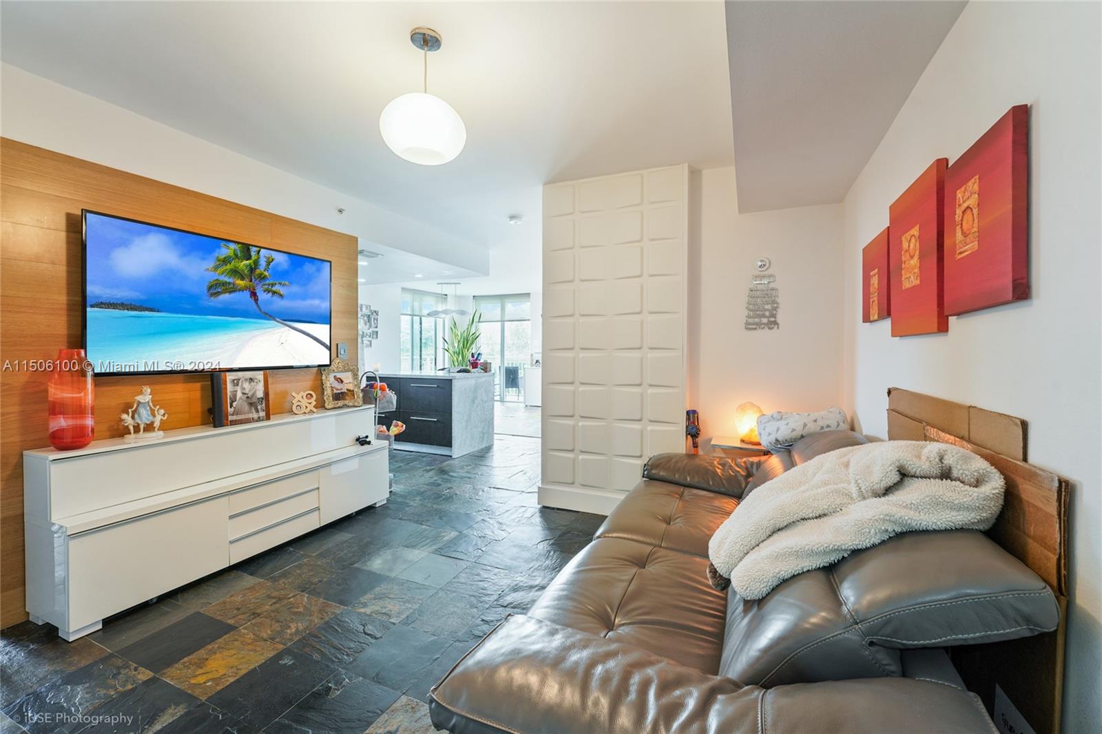 16590 NE 26th Ave 402, North Miami Beach, Florida 33160, 2 Bedrooms Bedrooms, ,2 BathroomsBathrooms,Residential,For Sale,16590 NE 26th Ave 402,A11506100