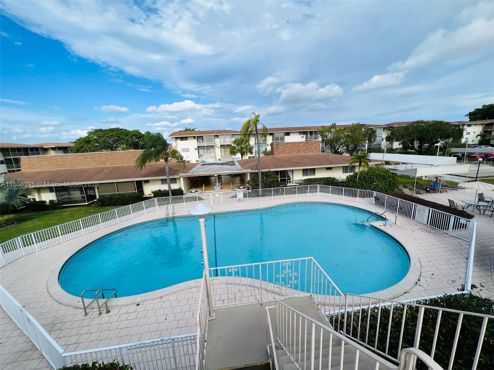 17000 NE 14th Ave 201, North Miami Beach, Florida 33162, 2 Bedrooms Bedrooms, ,1 BathroomBathrooms,Residential,For Sale,17000 NE 14th Ave 201,A11506295