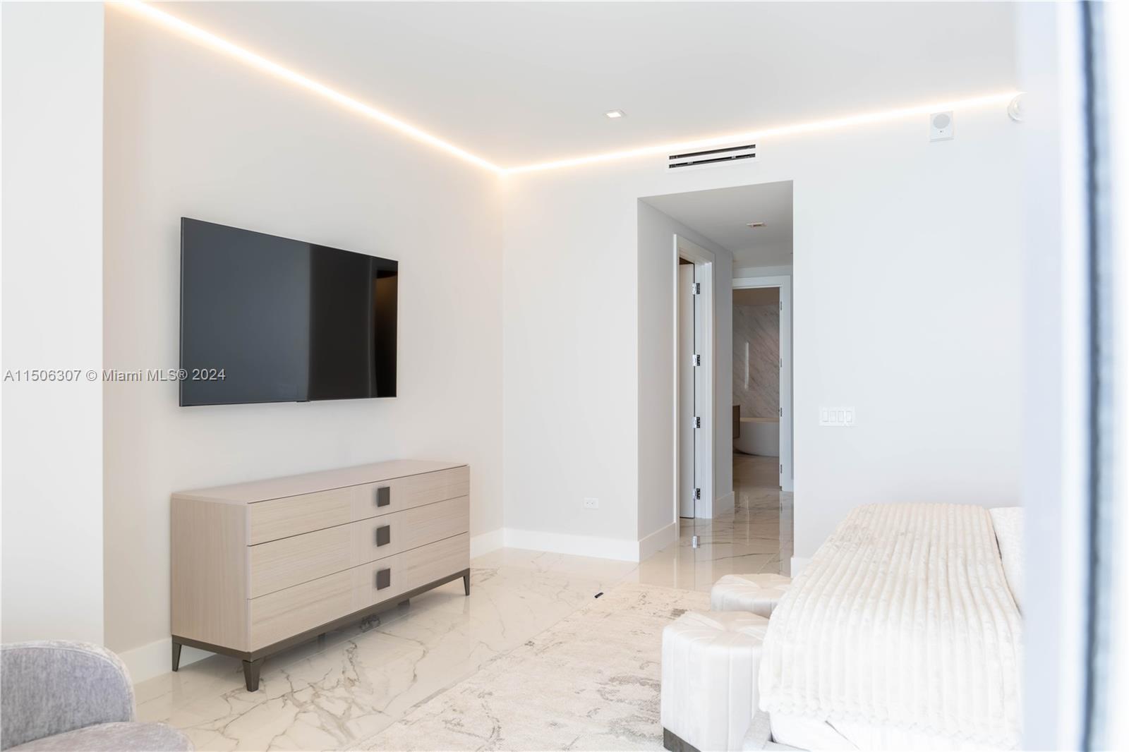 18501 Collins Ave 1104, Sunny Isles Beach, Florida 33160, 4 Bedrooms Bedrooms, ,5 BathroomsBathrooms,Residential,For Sale,18501 Collins Ave 1104,A11506307