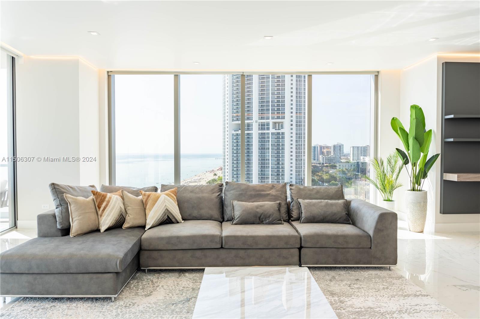 18501 Collins Ave, Sunny Isles Beach, FL, 33160 United States, 4 Bedrooms Bedrooms, ,5 BathroomsBathrooms,Residential,For Sale,Collins Ave,A11506307