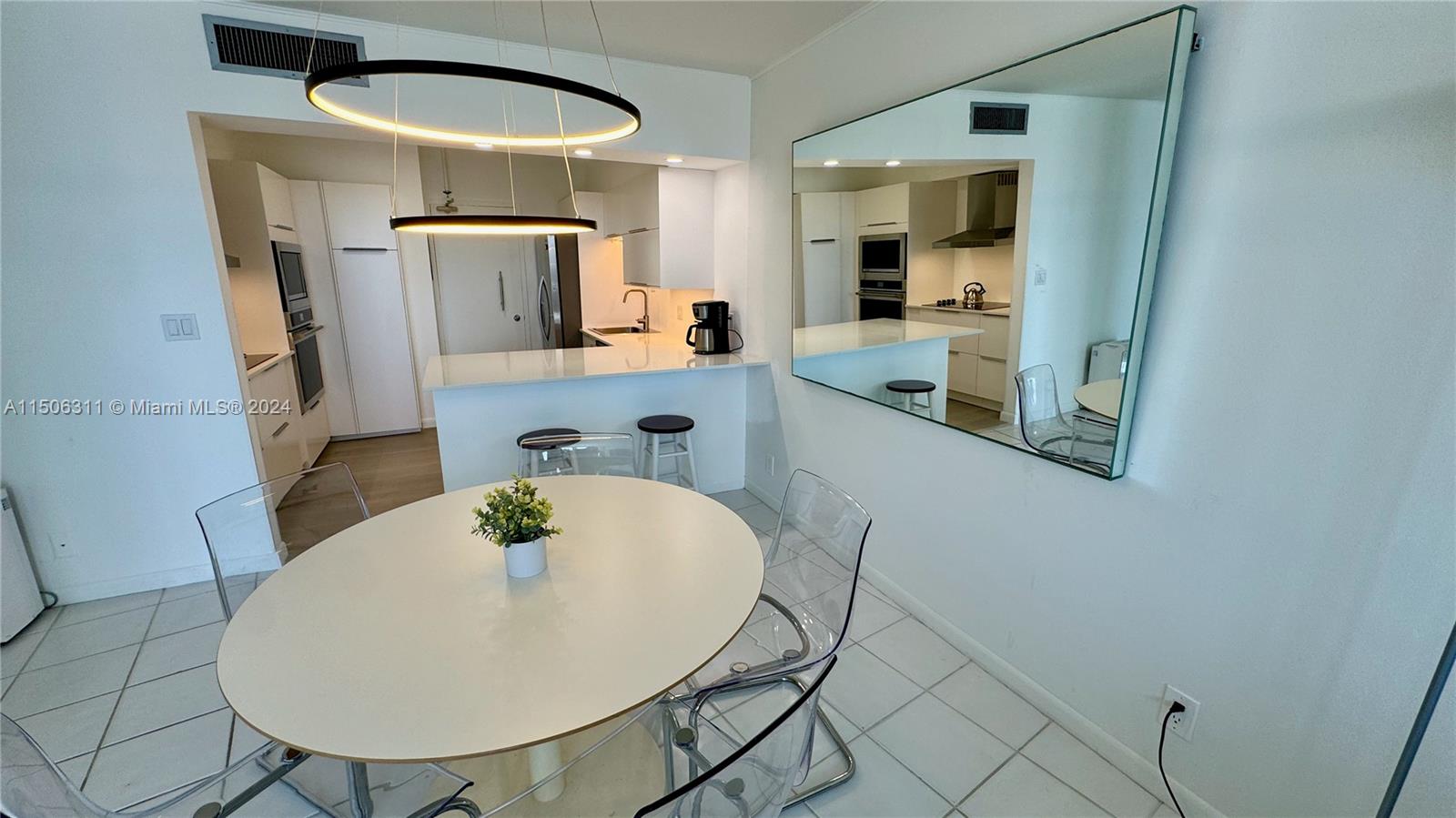 900 Bay Dr 1010, Miami Beach, Florida 33141, 1 Bedroom Bedrooms, ,1 BathroomBathrooms,Residentiallease,For Rent,900 Bay Dr 1010,A11506311