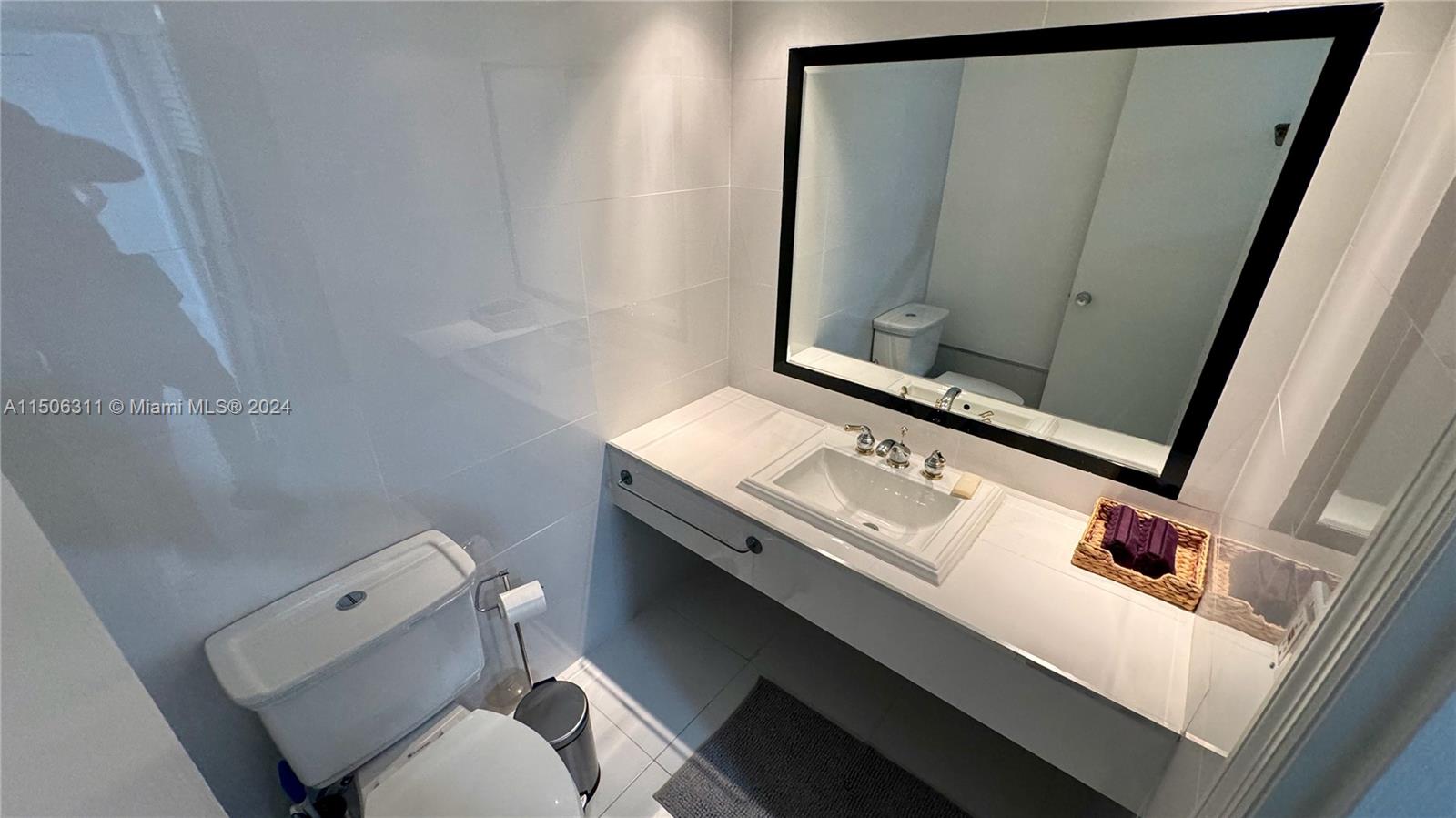 900 Bay Dr 1010, Miami Beach, Florida 33141, 1 Bedroom Bedrooms, ,1 BathroomBathrooms,Residentiallease,For Rent,900 Bay Dr 1010,A11506311