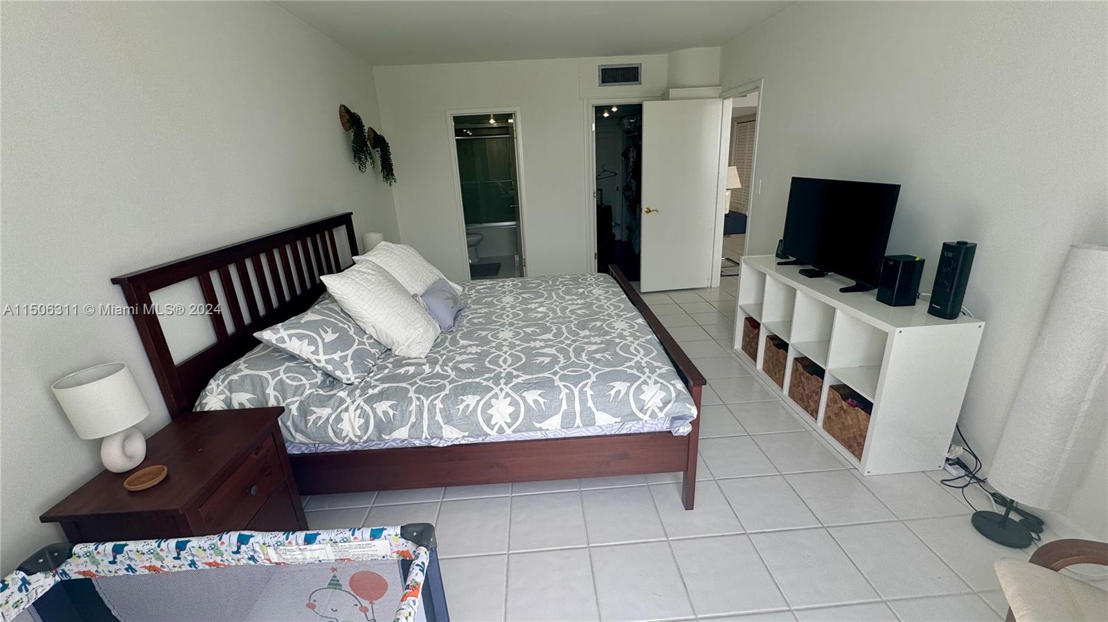 900 Bay Dr 1010, Miami Beach, Florida 33141, 1 Bedroom Bedrooms, ,1 BathroomBathrooms,Residentiallease,For Rent,900 Bay Dr 1010,A11506311