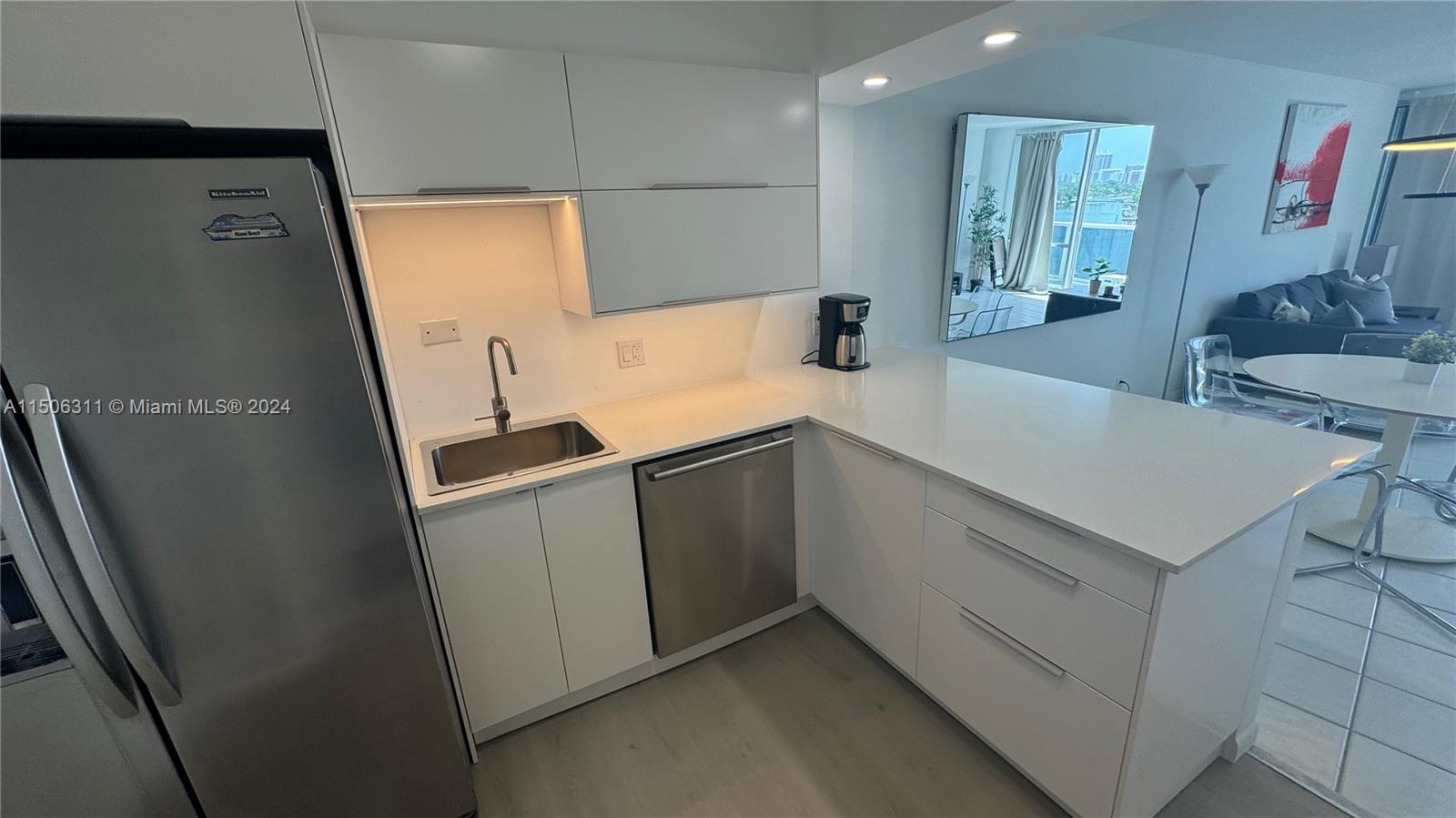 900 Bay Dr 1010, Miami Beach, Florida 33141, 1 Bedroom Bedrooms, ,1 BathroomBathrooms,Residentiallease,For Rent,900 Bay Dr 1010,A11506311