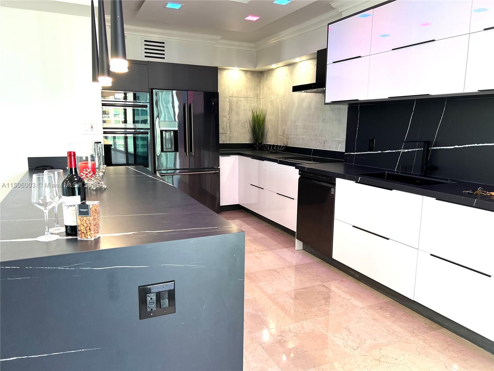 3370 Hidden Bay Dr 2415, Aventura, FL 33180, 3 Bedrooms Bedrooms, ,2 BathroomsBathrooms,Residential,For Sale,Hidden Bay Dr,A11506003