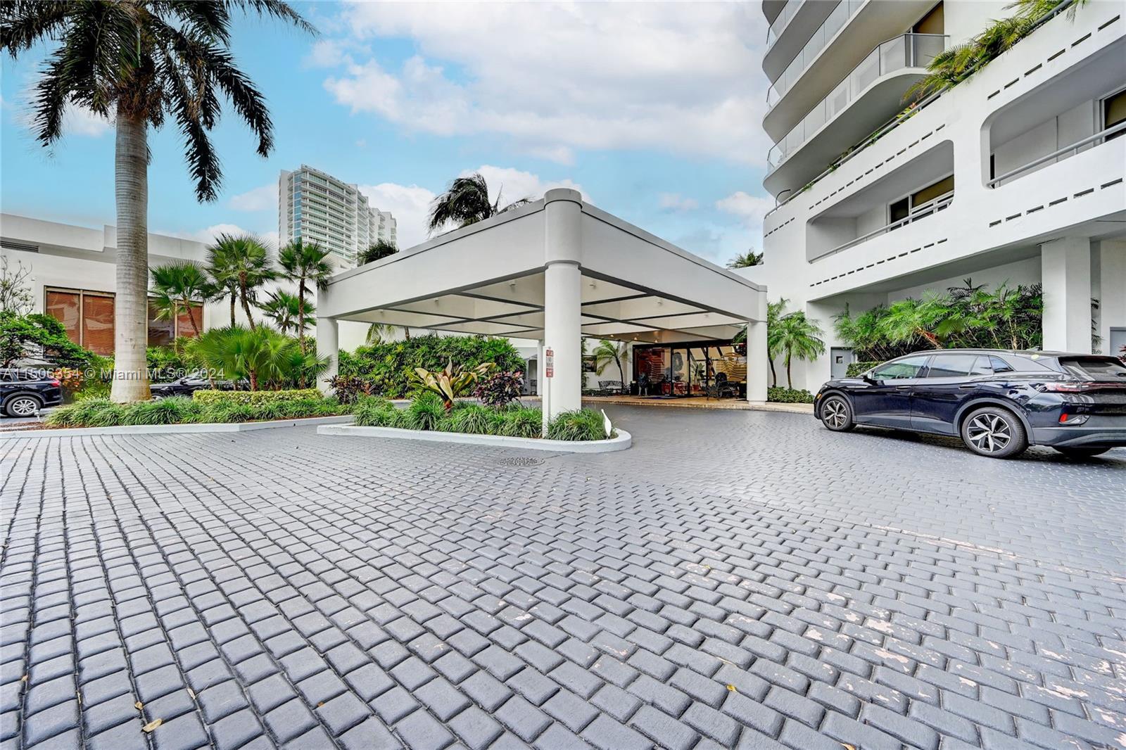 19707 Turnberry Way, Aventura, FL, 33180 United States, 2 Bedrooms Bedrooms, ,2 BathroomsBathrooms,Residential,For Sale,Turnberry Way,A11506354
