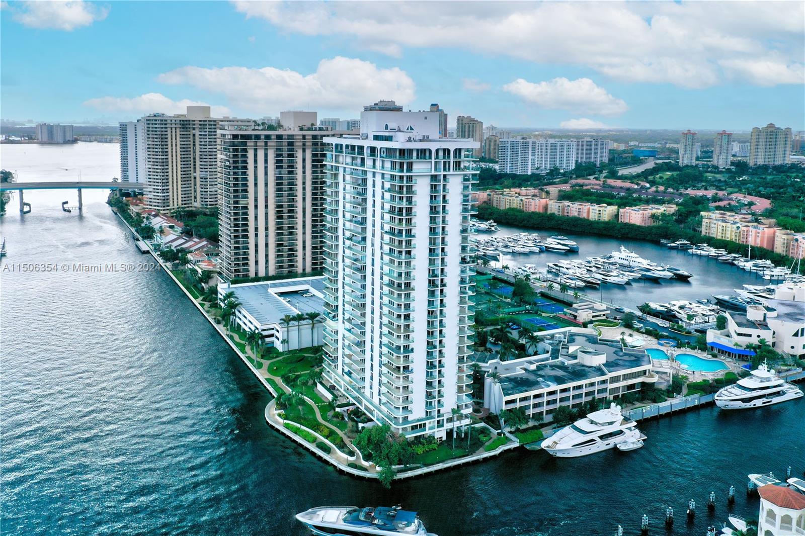 19707 Turnberry Way, Aventura, FL, 33180 United States, 2 Bedrooms Bedrooms, ,2 BathroomsBathrooms,Residential,For Sale,Turnberry Way,A11506354