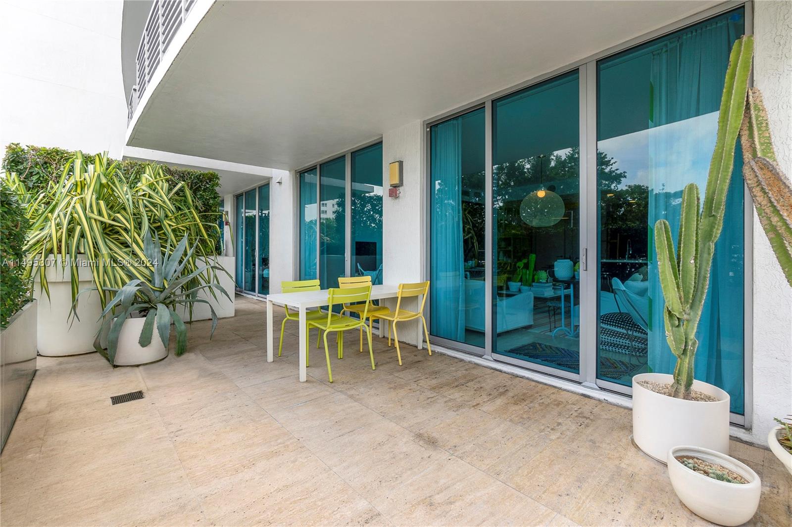 1445 16th St 305, Miami Beach, Florida 33139, 2 Bedrooms Bedrooms, ,2 BathroomsBathrooms,Residential,For Sale,1445 16th St 305,A11495307
