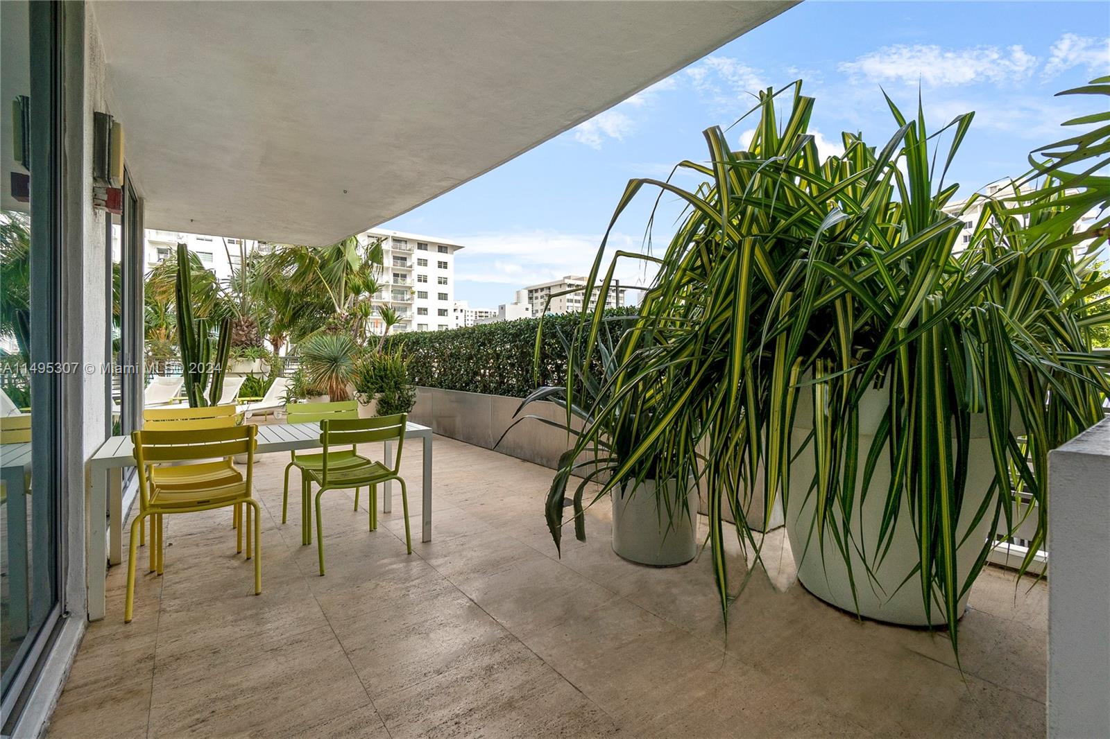 1445 16th St 305, Miami Beach, Florida 33139, 2 Bedrooms Bedrooms, ,2 BathroomsBathrooms,Residential,For Sale,1445 16th St 305,A11495307