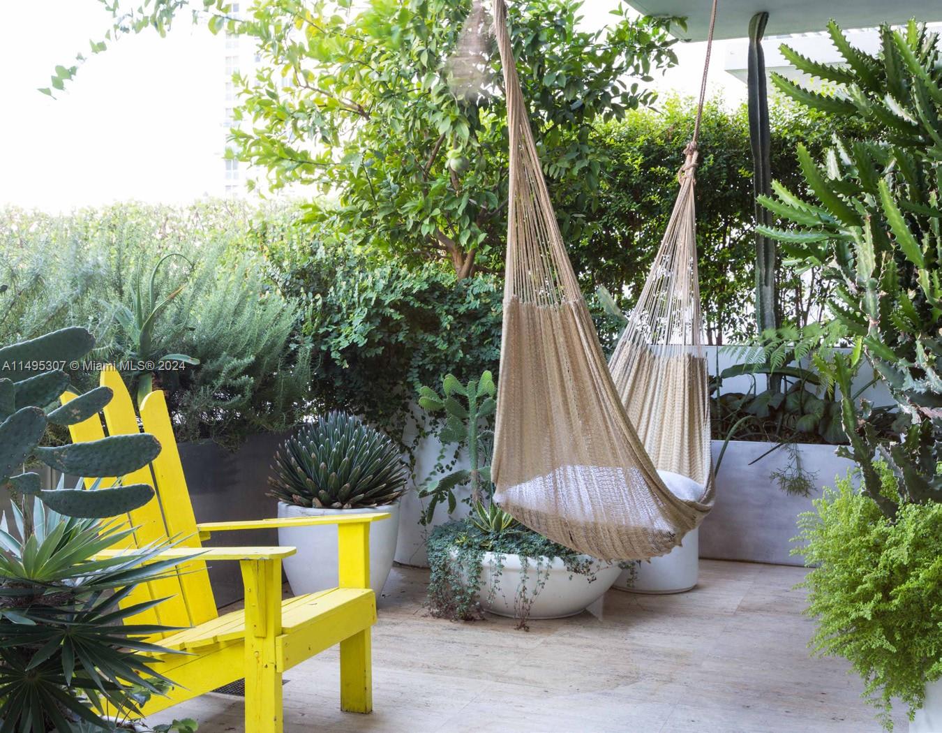 1445 16th St 305, Miami Beach, Florida 33139, 2 Bedrooms Bedrooms, ,2 BathroomsBathrooms,Residential,For Sale,1445 16th St 305,A11495307