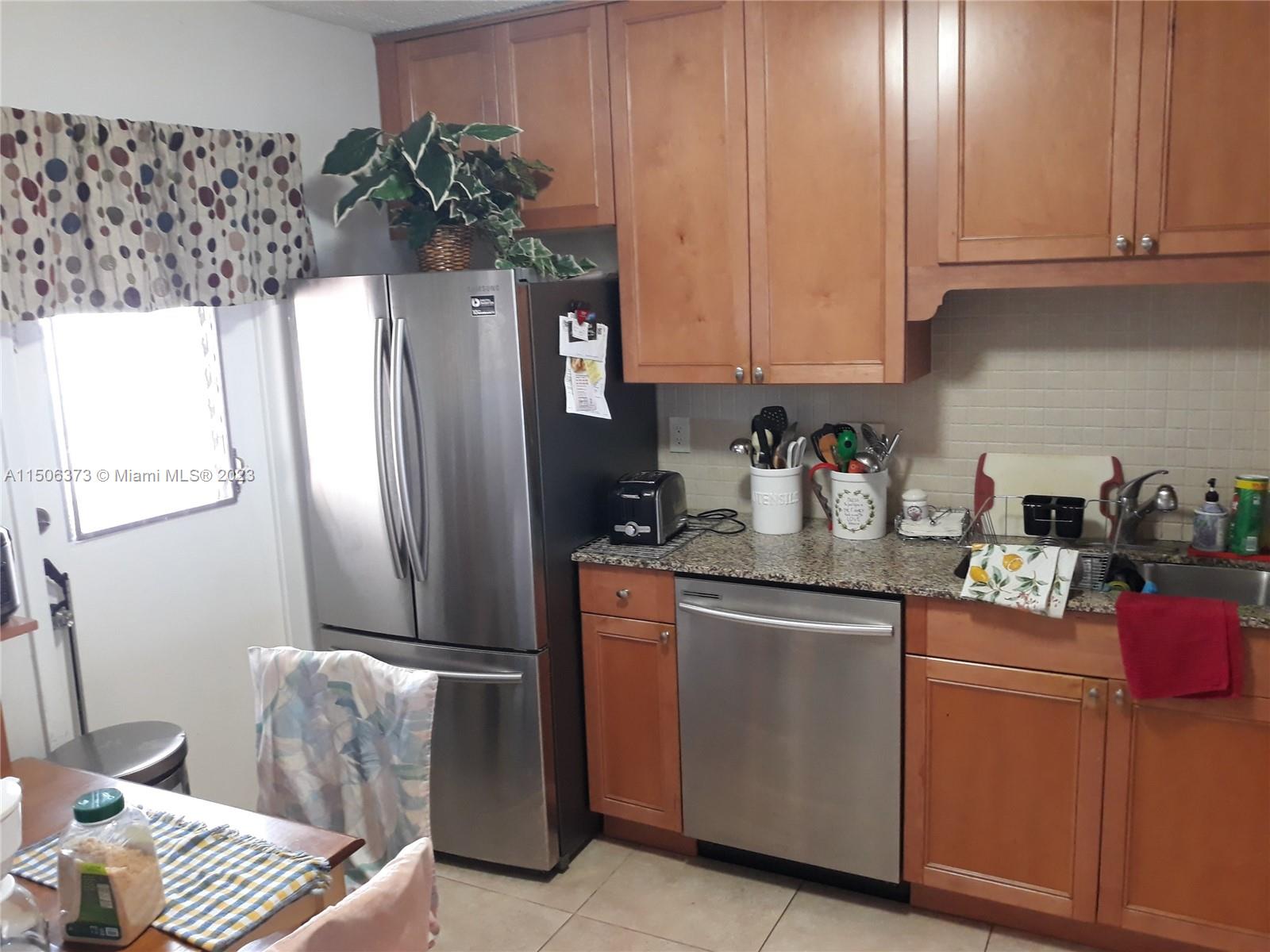 215 SE 3rd Ave 407A, Hallandale Beach, Florida 33009, 2 Bedrooms Bedrooms, ,2 BathroomsBathrooms,Residential,For Sale,215 SE 3rd Ave 407A,A11506373