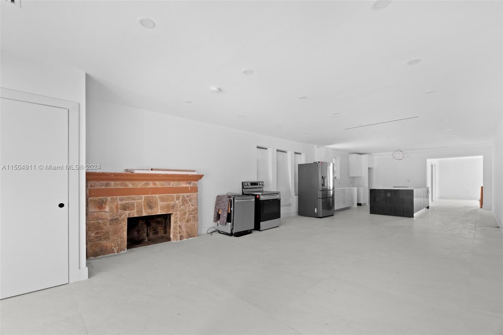 665 NE 117th st, Biscayne Park, Florida 33161, 4 Bedrooms Bedrooms, ,3 BathroomsBathrooms,Residential,For Sale,665 NE 117th st,A11504911