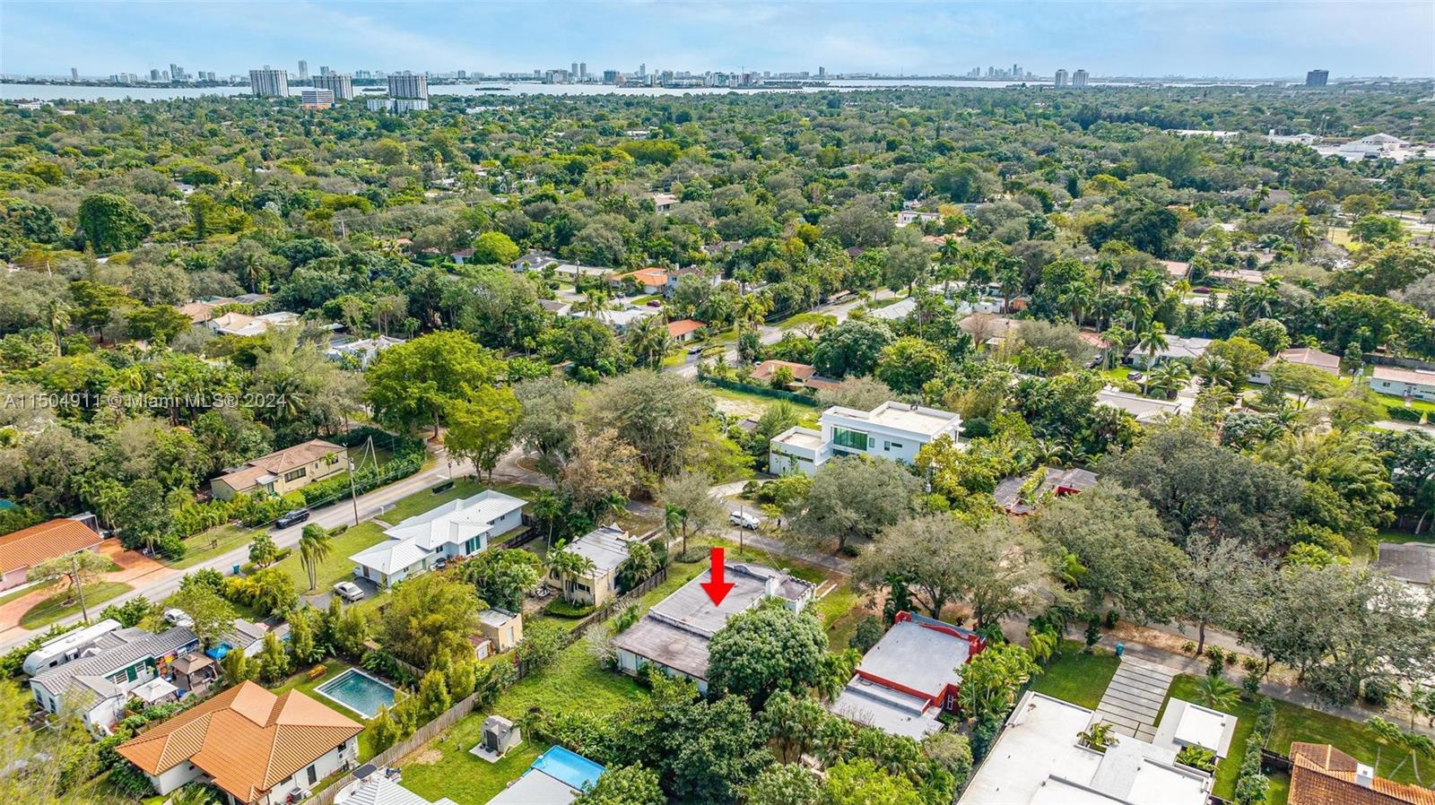 665 NE 117th st, Biscayne Park, Florida 33161, 4 Bedrooms Bedrooms, ,3 BathroomsBathrooms,Residential,For Sale,665 NE 117th st,A11504911