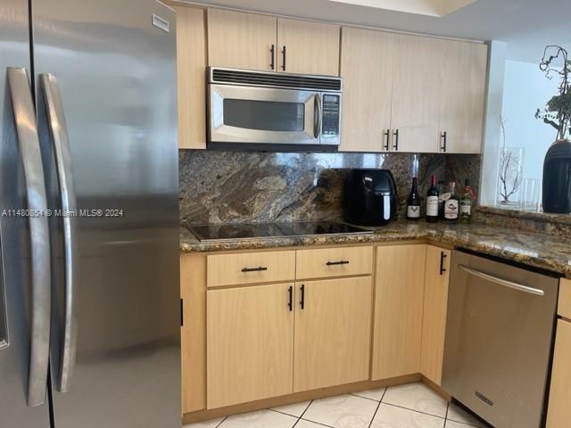 6767 Collins Ave 909, Miami Beach, Florida 33141, 2 Bedrooms Bedrooms, ,2 BathroomsBathrooms,Residential,For Sale,6767 Collins Ave 909,A11480854