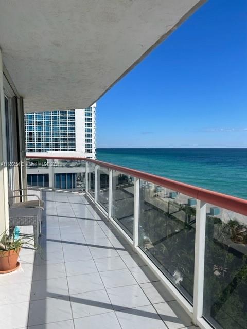 6767 Collins Ave 909, Miami Beach, Florida 33141, 2 Bedrooms Bedrooms, ,2 BathroomsBathrooms,Residential,For Sale,6767 Collins Ave 909,A11480854