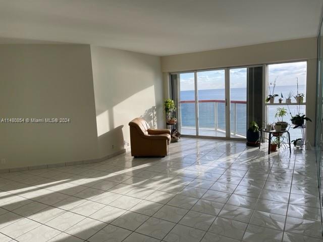 6767 Collins Ave 909, Miami Beach, Florida 33141, 2 Bedrooms Bedrooms, ,2 BathroomsBathrooms,Residential,For Sale,6767 Collins Ave 909,A11480854
