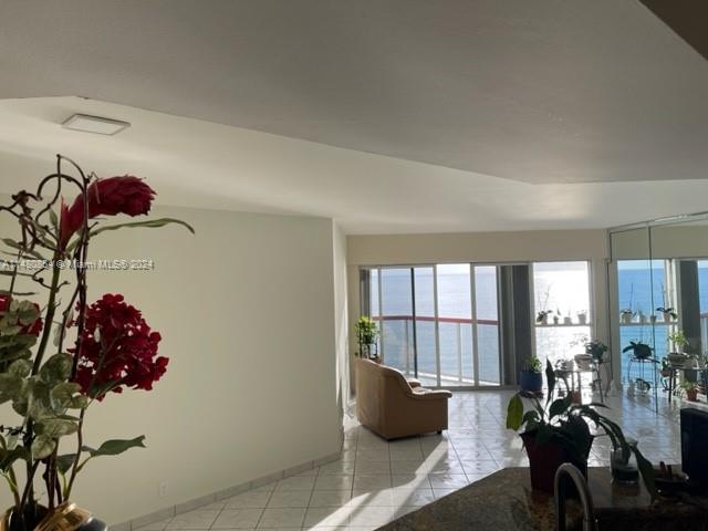 6767 Collins Ave 909, Miami Beach, Florida 33141, 2 Bedrooms Bedrooms, ,2 BathroomsBathrooms,Residential,For Sale,6767 Collins Ave 909,A11480854