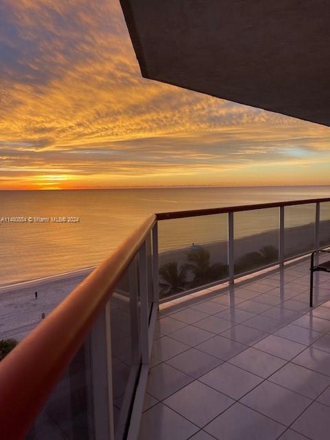 6767 Collins Ave 909, Miami Beach, Florida 33141, 2 Bedrooms Bedrooms, ,2 BathroomsBathrooms,Residential,For Sale,6767 Collins Ave 909,A11480854