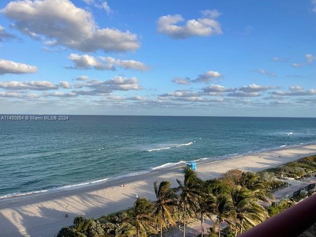 6767 Collins Ave 909, Miami Beach, Florida 33141, 2 Bedrooms Bedrooms, ,2 BathroomsBathrooms,Residential,For Sale,6767 Collins Ave 909,A11480854