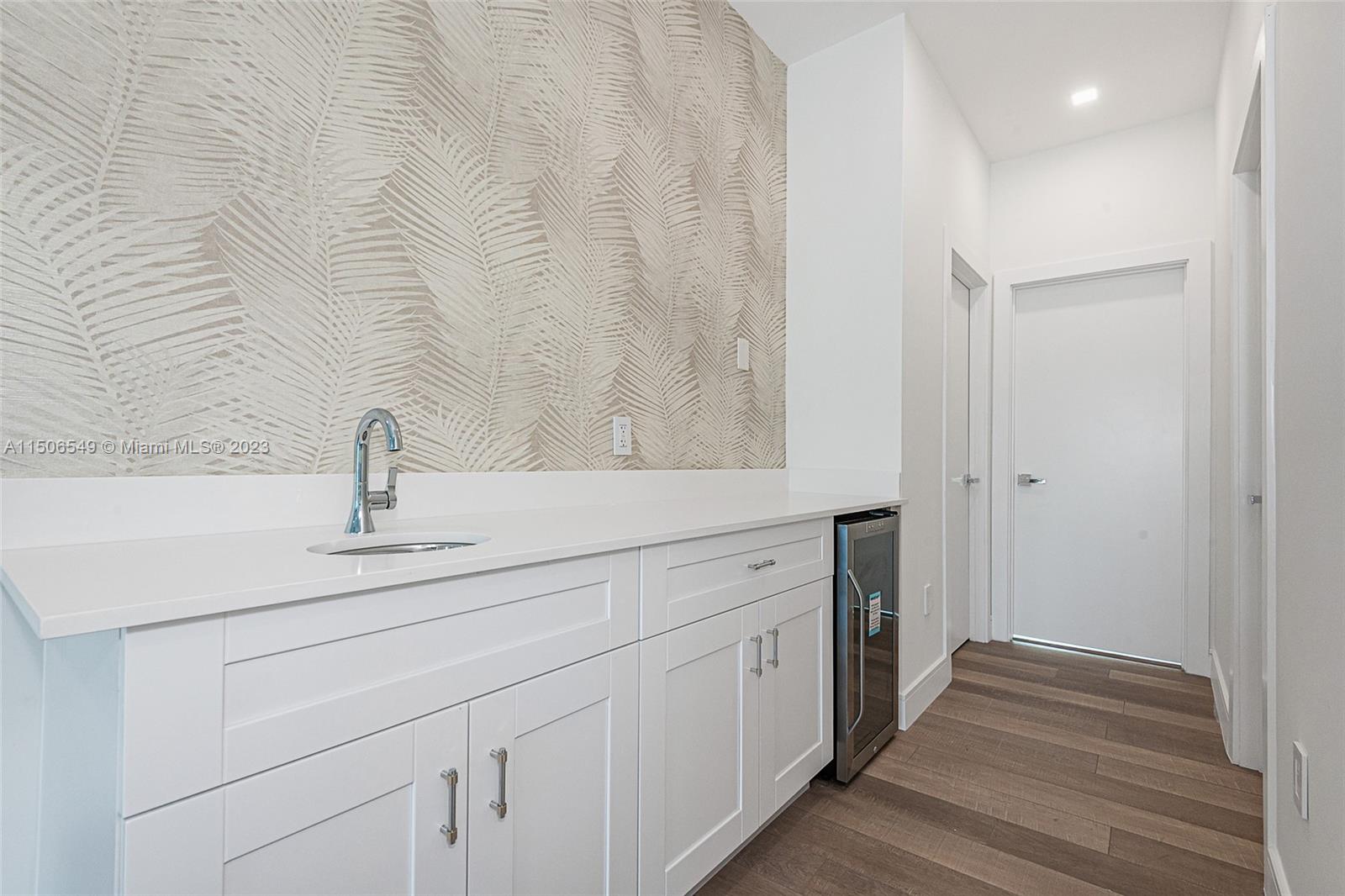 wet bar in master bedroom