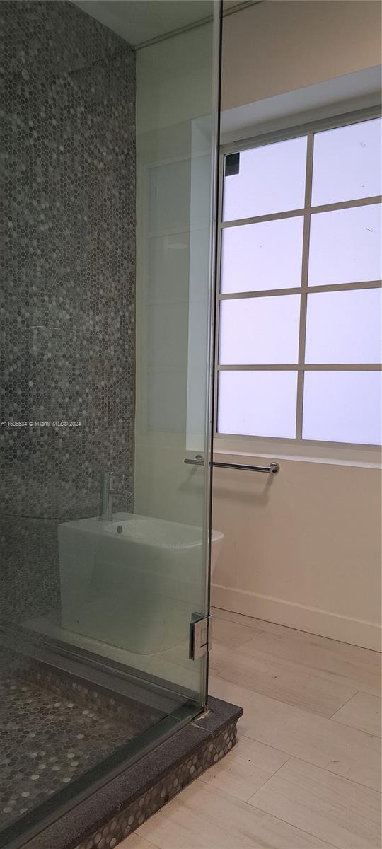 846 Michigan Ave 101, Miami Beach, Florida 33139, 3 Bedrooms Bedrooms, ,3 BathroomsBathrooms,Residentiallease,For Rent,846 Michigan Ave 101,A11506584