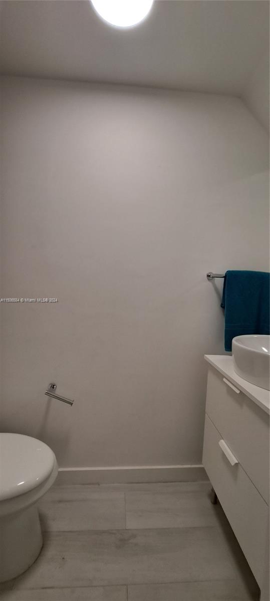 846 Michigan Ave 101, Miami Beach, Florida 33139, 3 Bedrooms Bedrooms, ,3 BathroomsBathrooms,Residentiallease,For Rent,846 Michigan Ave 101,A11506584