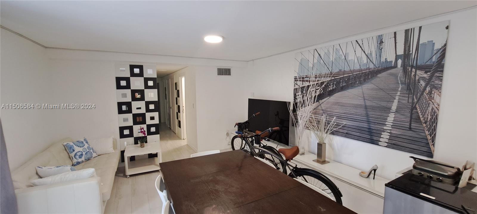 846 Michigan Ave 101, Miami Beach, Florida 33139, 3 Bedrooms Bedrooms, ,3 BathroomsBathrooms,Residentiallease,For Rent,846 Michigan Ave 101,A11506584