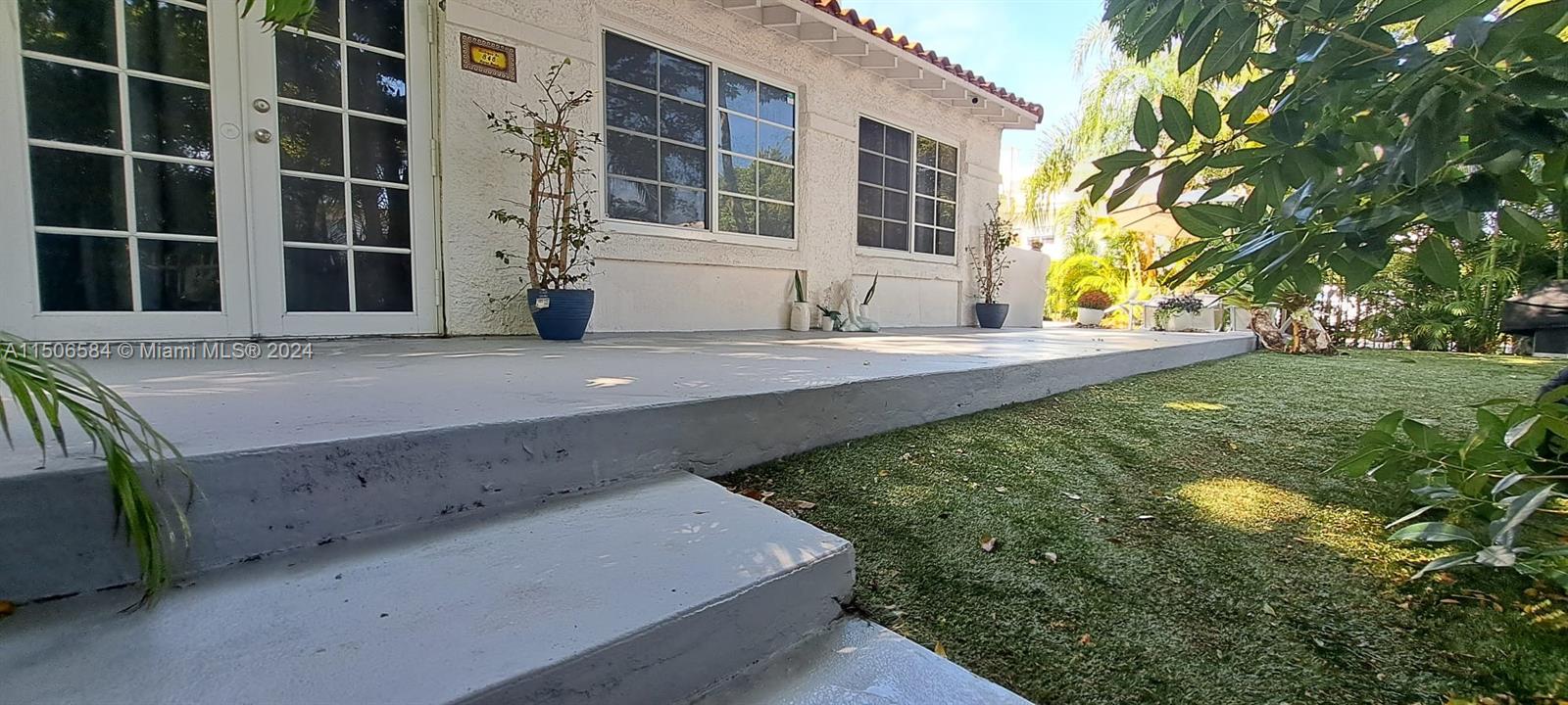 846 Michigan Ave 101, Miami Beach, Florida 33139, 3 Bedrooms Bedrooms, ,3 BathroomsBathrooms,Residentiallease,For Rent,846 Michigan Ave 101,A11506584