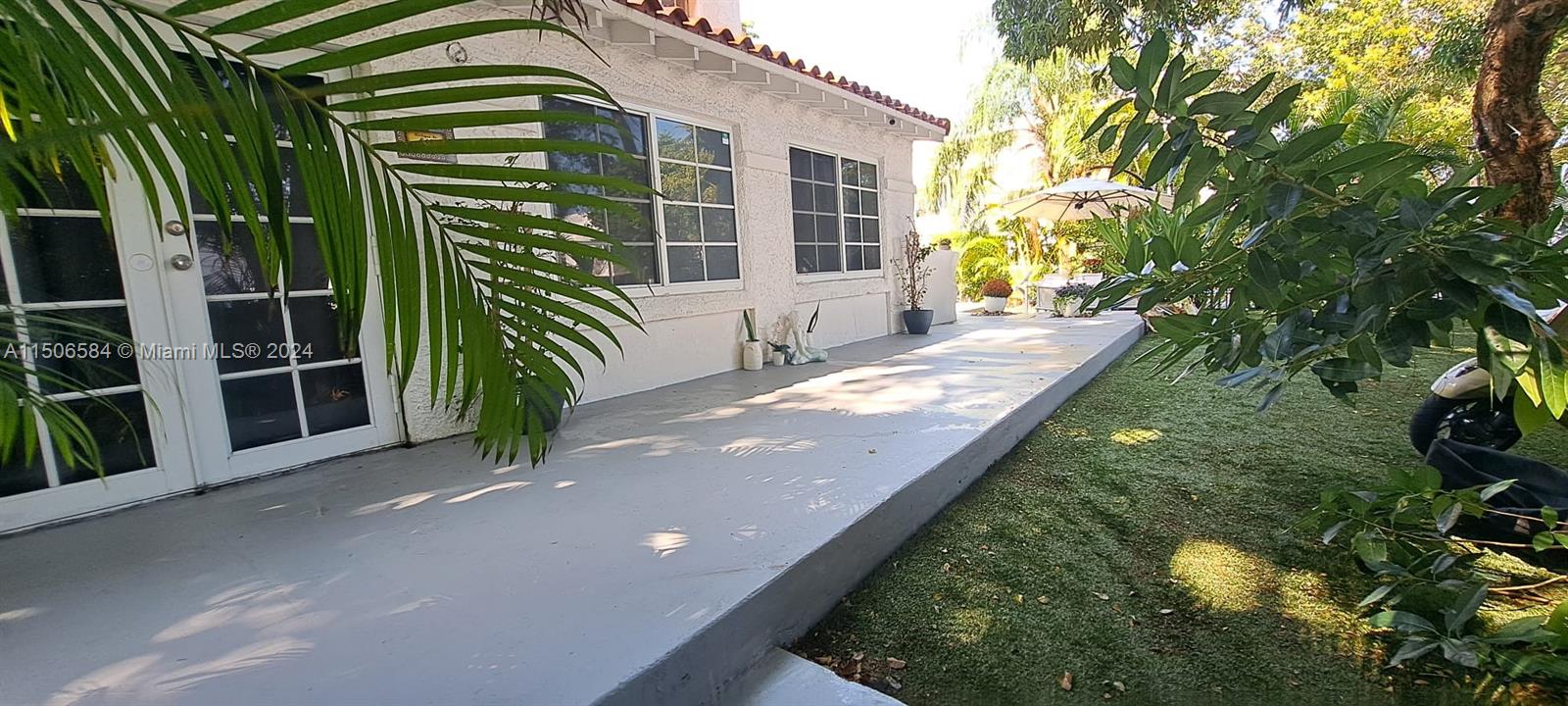 846 Michigan Ave 101, Miami Beach, Florida 33139, 3 Bedrooms Bedrooms, ,3 BathroomsBathrooms,Residentiallease,For Rent,846 Michigan Ave 101,A11506584