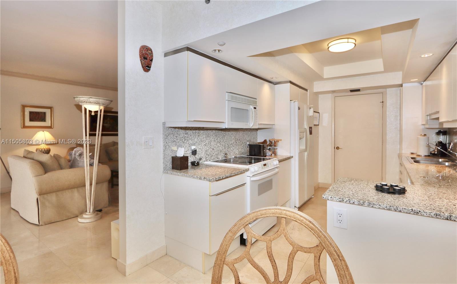 7000 Island Blvd, Aventura, FL, 33160 United States, 2 Bedrooms Bedrooms, ,2 BathroomsBathrooms,Residential,For Sale,Island Blvd,A11505803