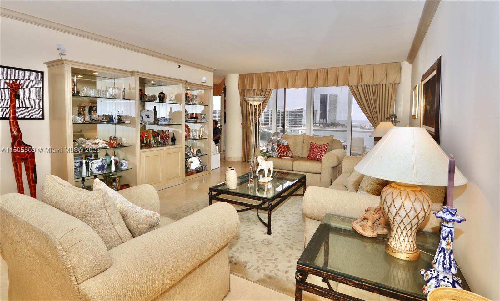 7000 Island Blvd, Aventura, FL, 33160 United States, 2 Bedrooms Bedrooms, ,2 BathroomsBathrooms,Residential,For Sale,Island Blvd,A11505803