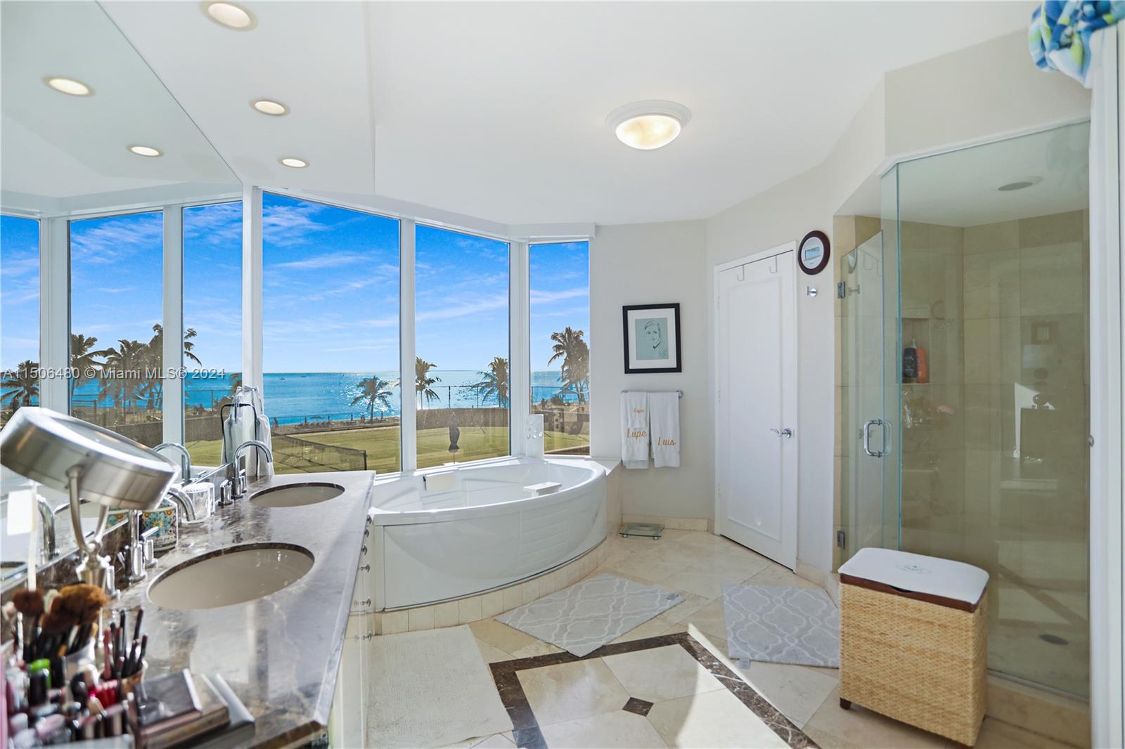 17555 Collins Ave, Sunny Isles Beach, FL, 33160 United States, 3 Bedrooms Bedrooms, ,3 BathroomsBathrooms,Residential,For Sale,Collins Ave,A11506480