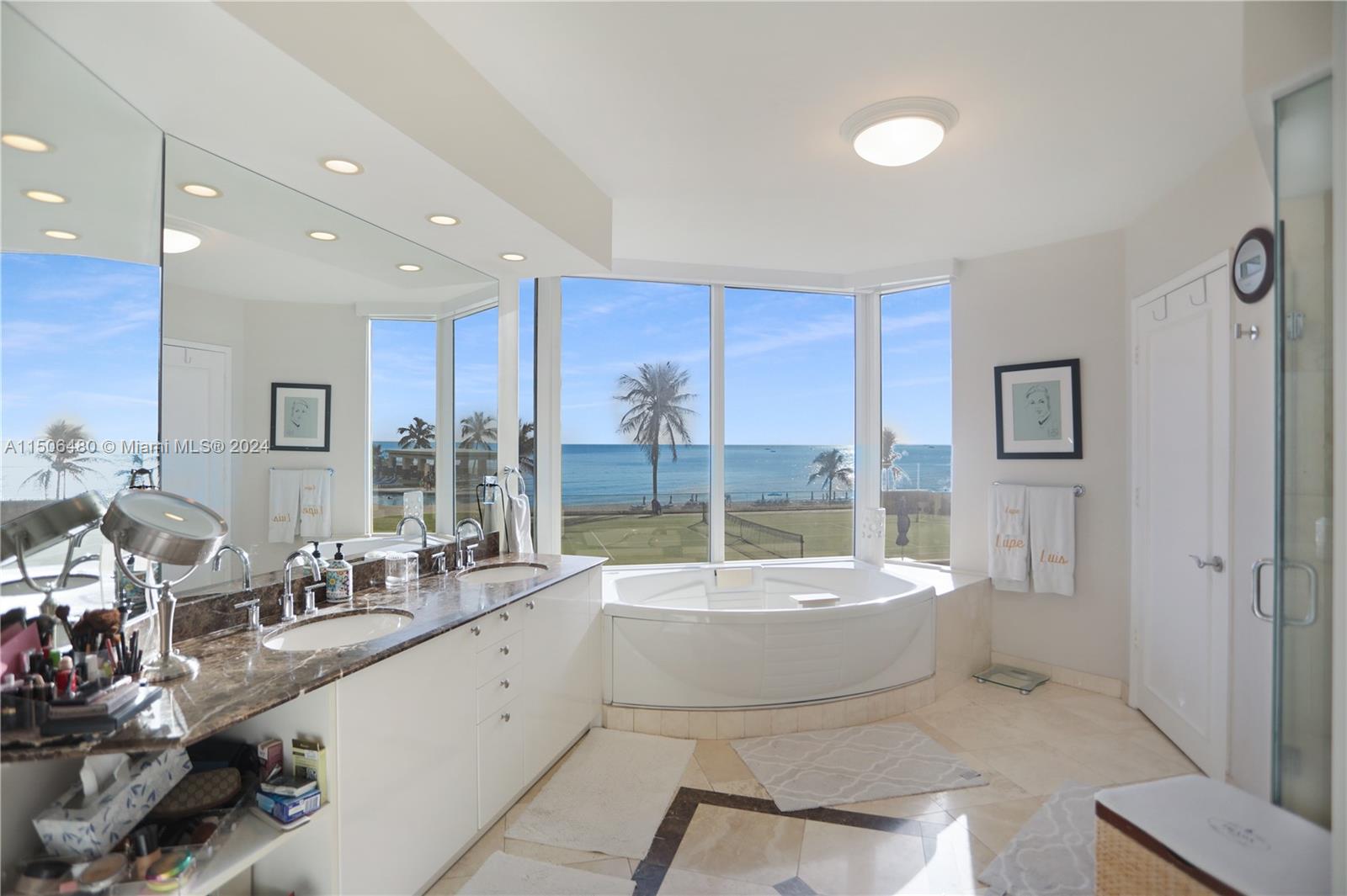 17555 Collins Ave, Sunny Isles Beach, FL, 33160 United States, 3 Bedrooms Bedrooms, ,3 BathroomsBathrooms,Residential,For Sale,Collins Ave,A11506480
