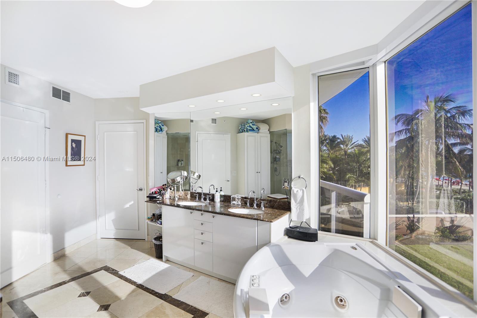 17555 Collins Ave, Sunny Isles Beach, FL, 33160 United States, 3 Bedrooms Bedrooms, ,3 BathroomsBathrooms,Residential,For Sale,Collins Ave,A11506480