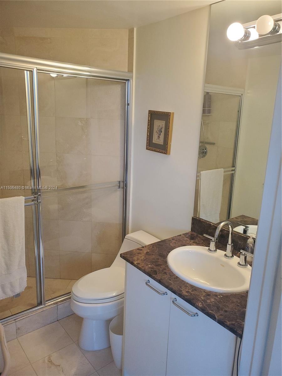 17555 Collins Ave, Sunny Isles Beach, FL, 33160 United States, 3 Bedrooms Bedrooms, ,3 BathroomsBathrooms,Residential,For Sale,Collins Ave,A11506480