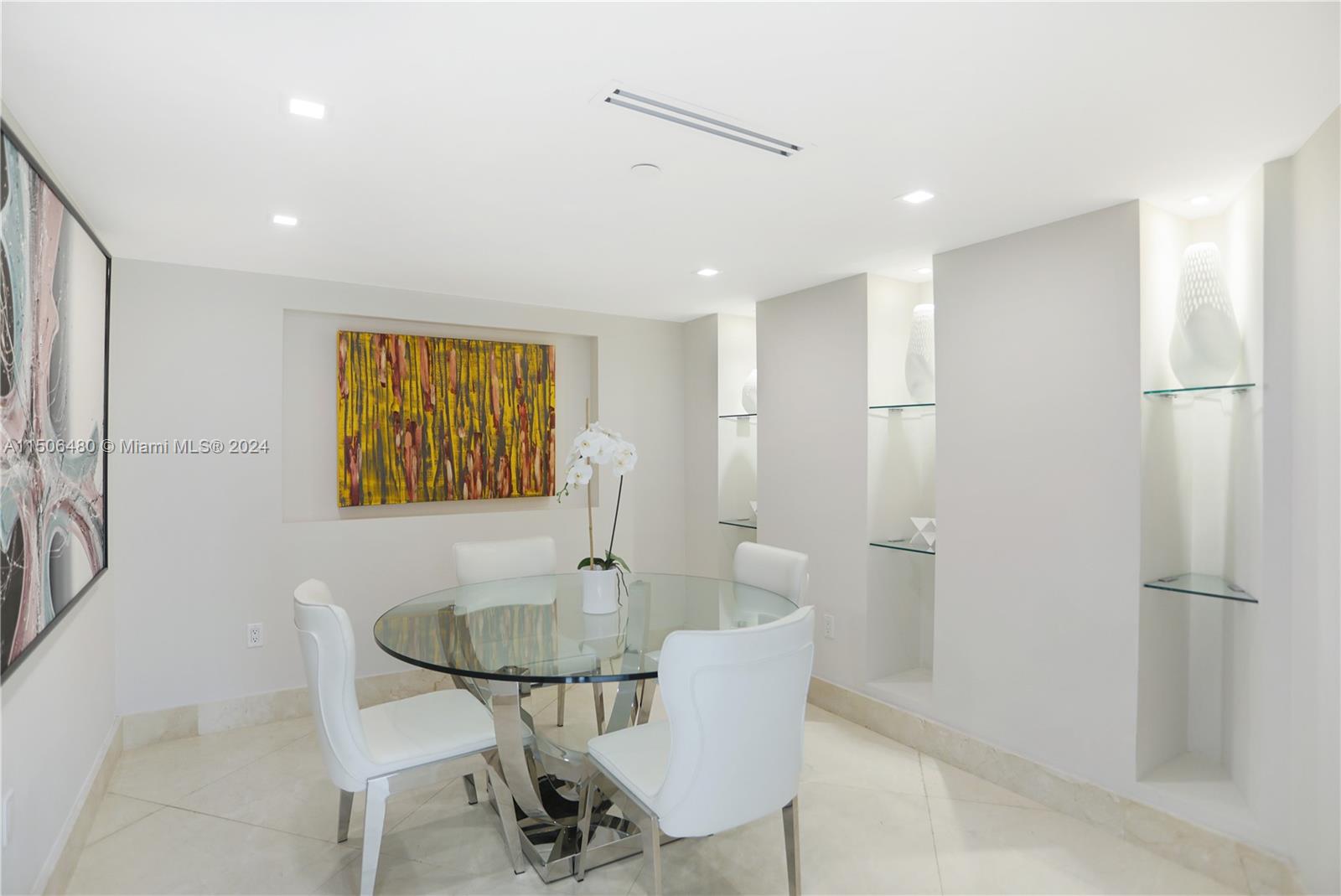 17555 Collins Ave, Sunny Isles Beach, FL, 33160 United States, 3 Bedrooms Bedrooms, ,3 BathroomsBathrooms,Residential,For Sale,Collins Ave,A11506480