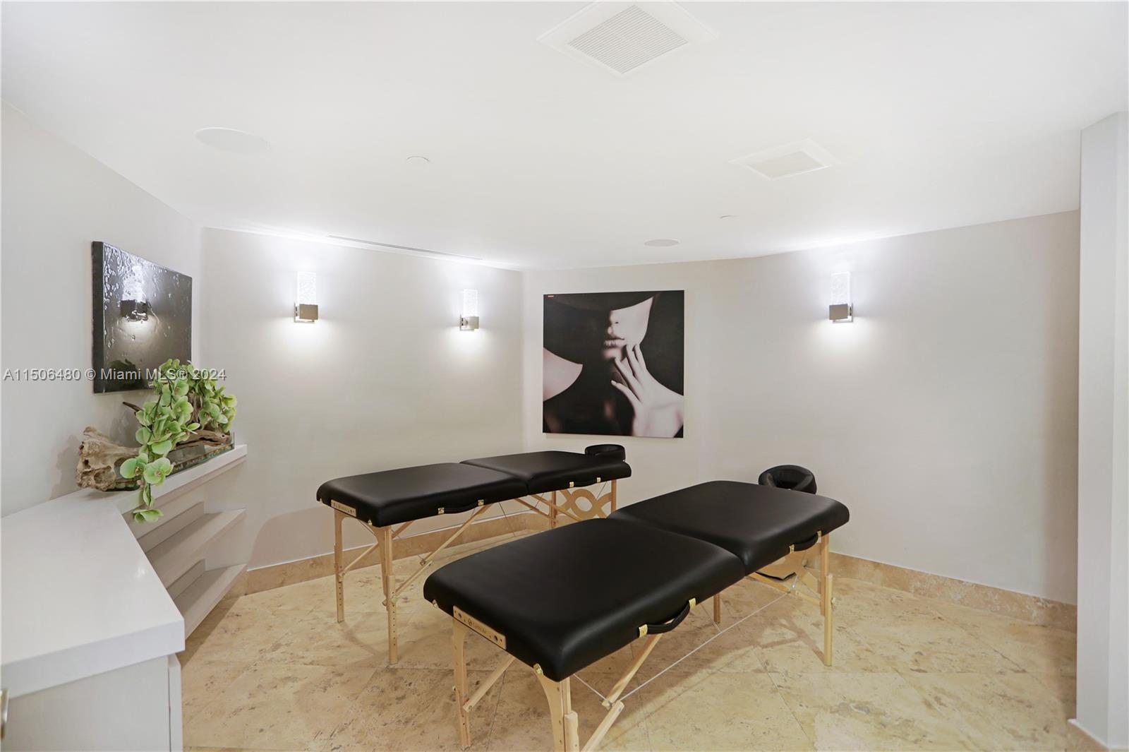 17555 Collins Ave, Sunny Isles Beach, FL, 33160 United States, 3 Bedrooms Bedrooms, ,3 BathroomsBathrooms,Residential,For Sale,Collins Ave,A11506480