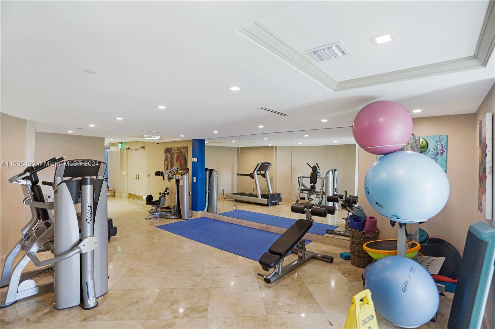 17555 Collins Ave, Sunny Isles Beach, FL, 33160 United States, 3 Bedrooms Bedrooms, ,3 BathroomsBathrooms,Residential,For Sale,Collins Ave,A11506480