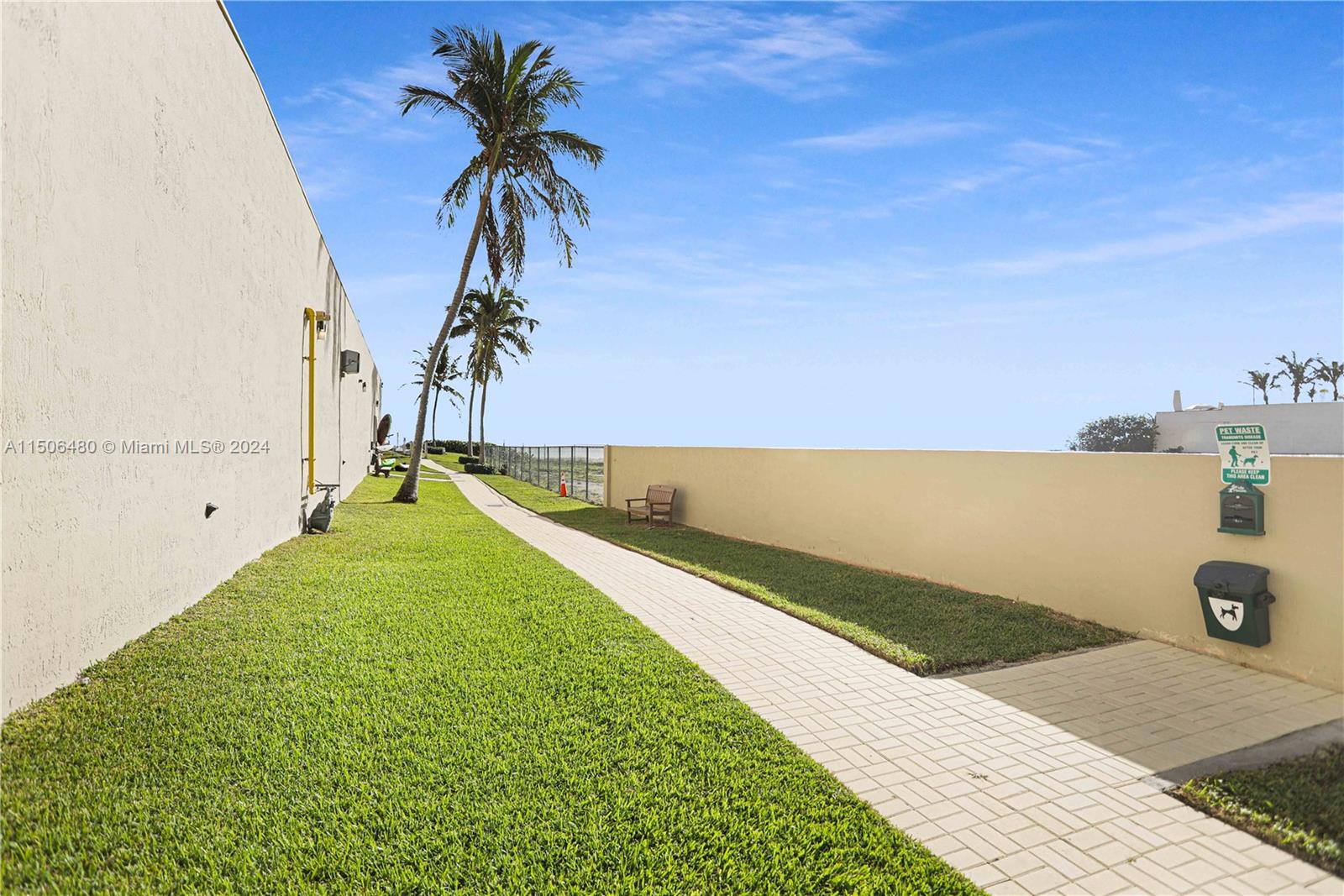 17555 Collins Ave, Sunny Isles Beach, FL, 33160 United States, 3 Bedrooms Bedrooms, ,3 BathroomsBathrooms,Residential,For Sale,Collins Ave,A11506480