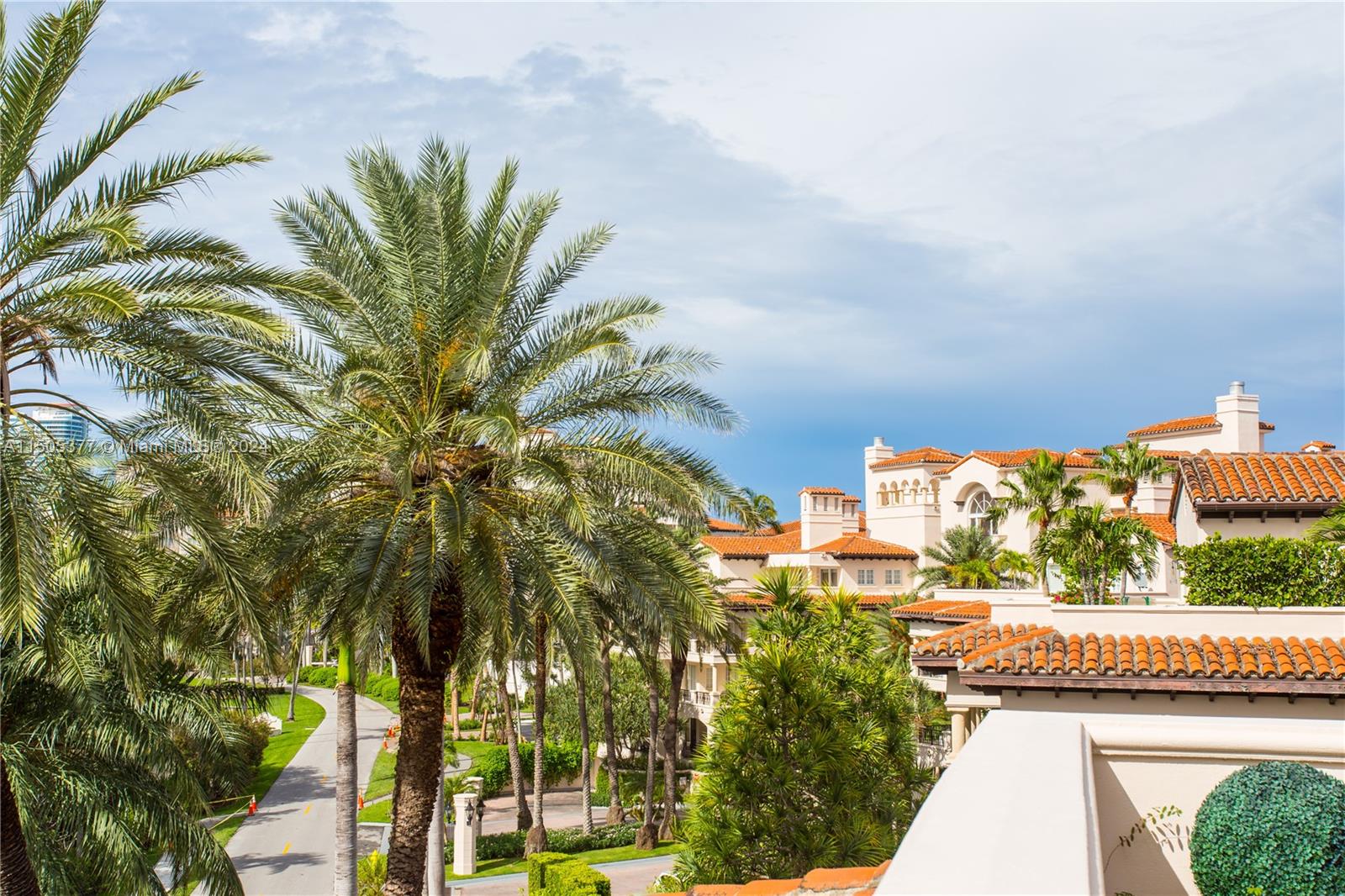 19145 Fisher Island Dr 19145, Fisher Island, Florida 33109, 4 Bedrooms Bedrooms, ,3 BathroomsBathrooms,Residentiallease,For Rent,19145 Fisher Island Dr 19145,A11505377