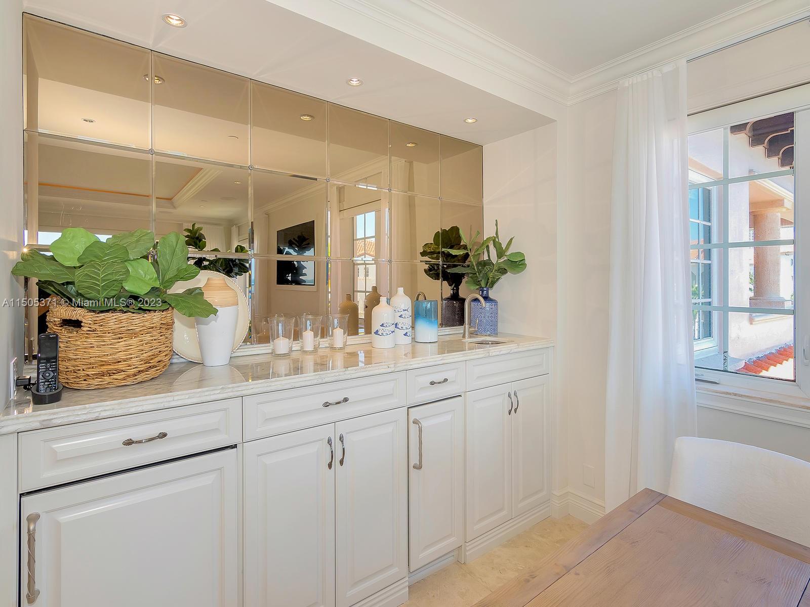 19251 FISHER ISLAND DRIVE 19251, Fisher Island, Florida 33109, 3 Bedrooms Bedrooms, ,3 BathroomsBathrooms,Residentiallease,For Rent,19251 FISHER ISLAND DRIVE 19251,A11505371