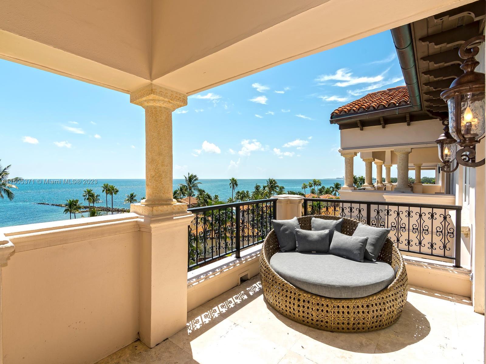 19251 FISHER ISLAND DRIVE 19251, Fisher Island, Florida 33109, 3 Bedrooms Bedrooms, ,3 BathroomsBathrooms,Residentiallease,For Rent,19251 FISHER ISLAND DRIVE 19251,A11505371