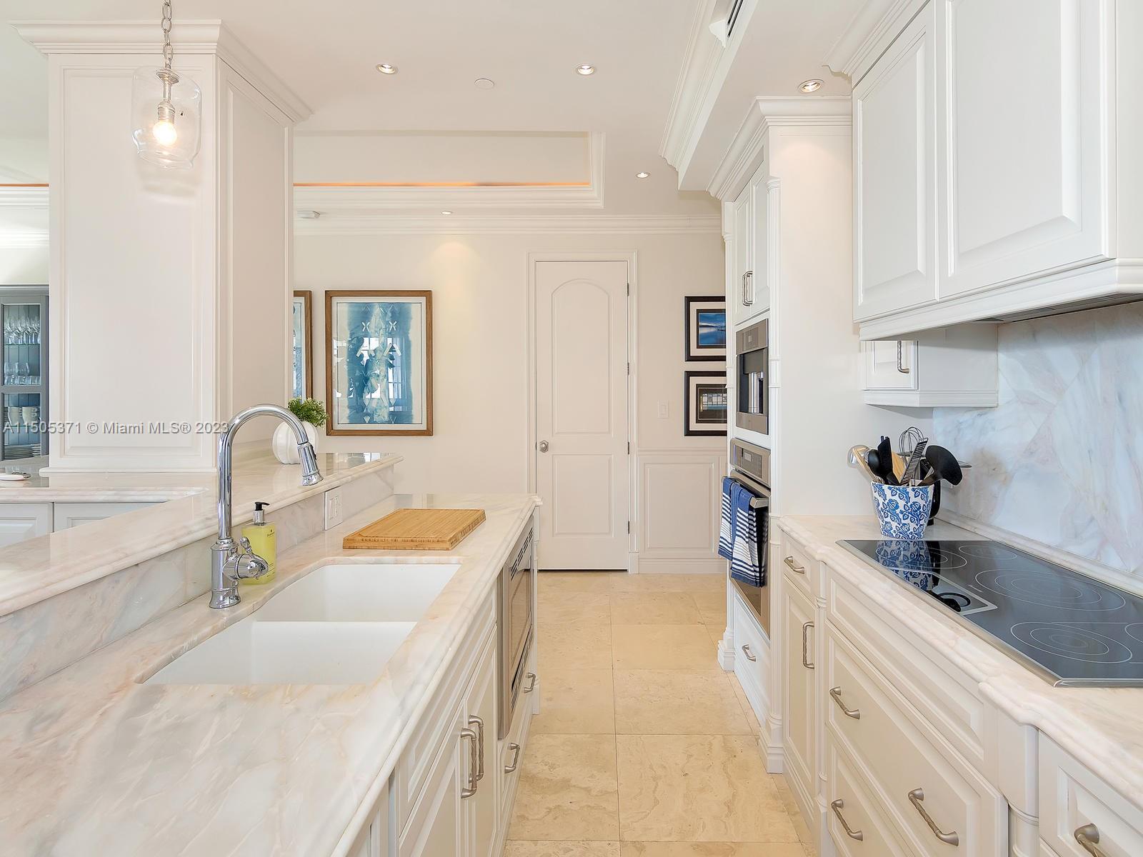 19251 FISHER ISLAND DRIVE 19251, Fisher Island, Florida 33109, 3 Bedrooms Bedrooms, ,3 BathroomsBathrooms,Residentiallease,For Rent,19251 FISHER ISLAND DRIVE 19251,A11505371