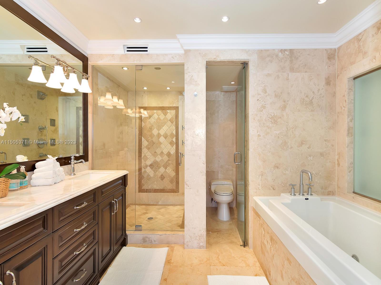 19251 FISHER ISLAND DRIVE 19251, Fisher Island, Florida 33109, 3 Bedrooms Bedrooms, ,3 BathroomsBathrooms,Residentiallease,For Rent,19251 FISHER ISLAND DRIVE 19251,A11505371