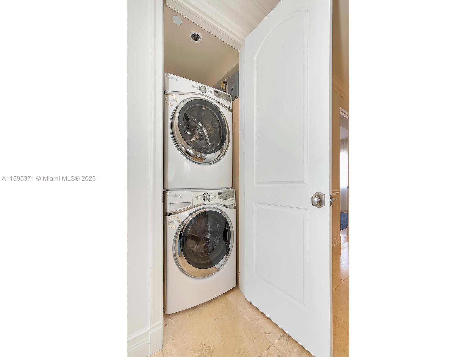 19251 FISHER ISLAND DRIVE 19251, Fisher Island, Florida 33109, 3 Bedrooms Bedrooms, ,3 BathroomsBathrooms,Residentiallease,For Rent,19251 FISHER ISLAND DRIVE 19251,A11505371