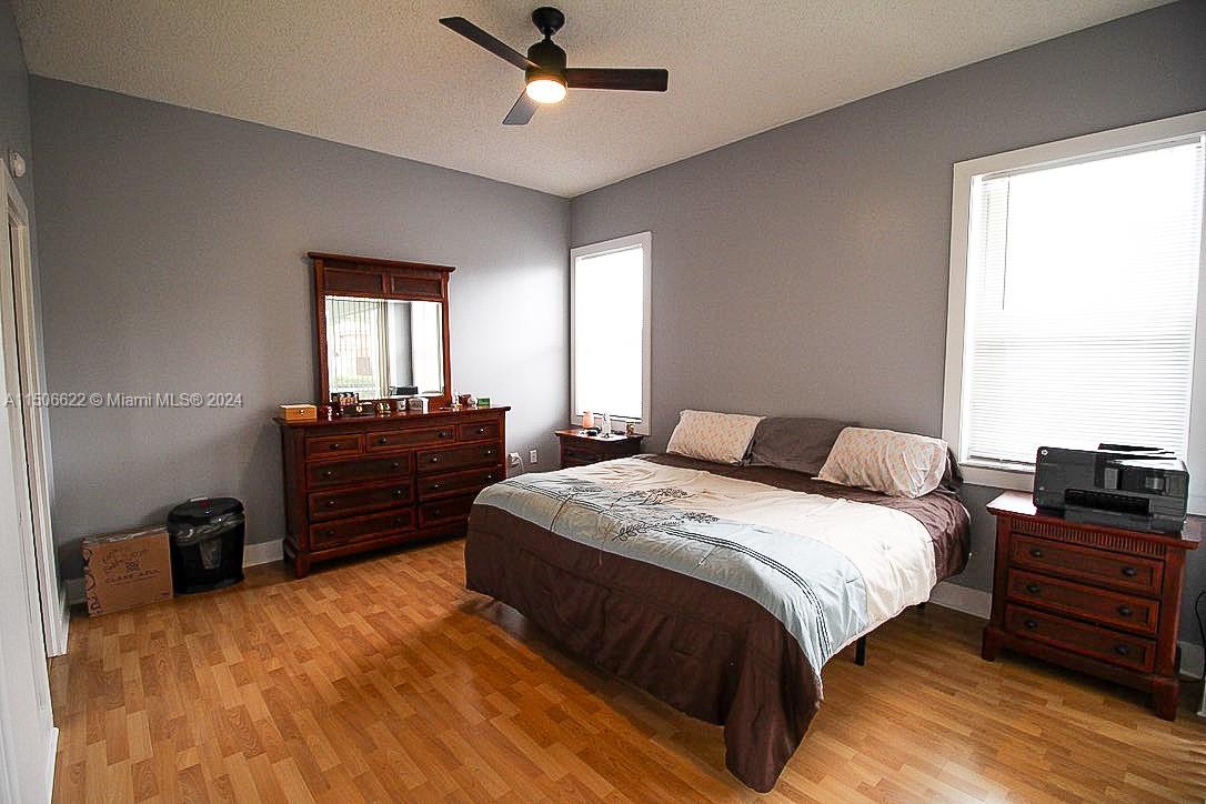 725 SE 28th Ln, Homestead, Florida 33033, 4 Bedrooms Bedrooms, ,2 BathroomsBathrooms,Residential,For Sale,725 SE 28th Ln,A11506622