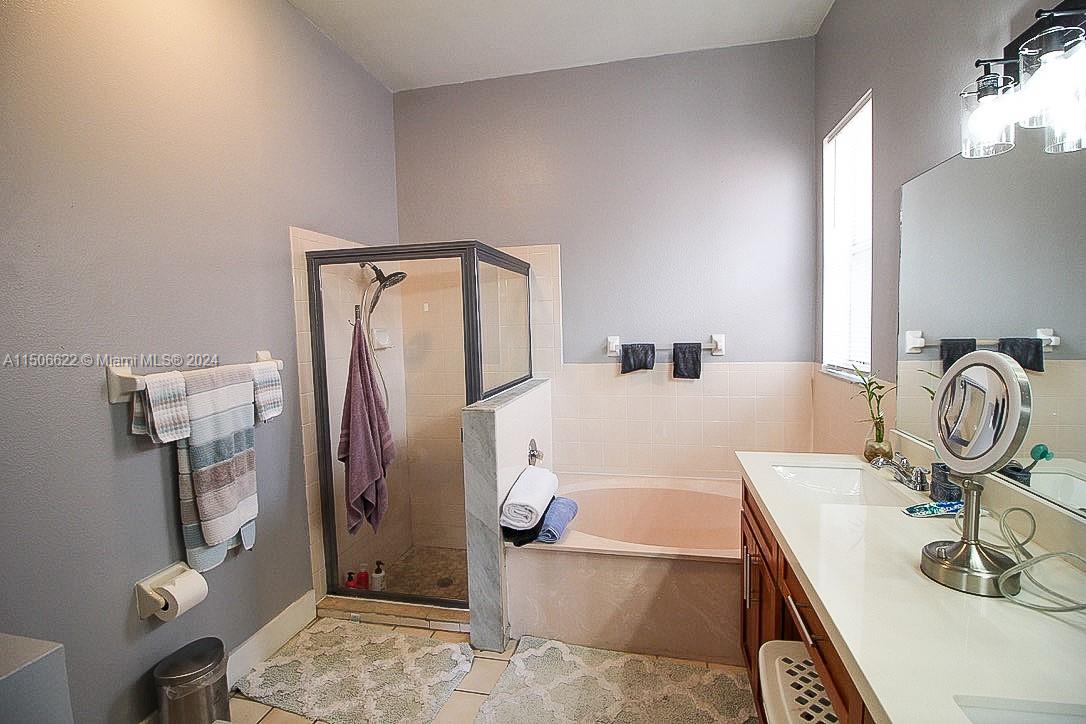 725 SE 28th Ln, Homestead, Florida 33033, 4 Bedrooms Bedrooms, ,2 BathroomsBathrooms,Residential,For Sale,725 SE 28th Ln,A11506622